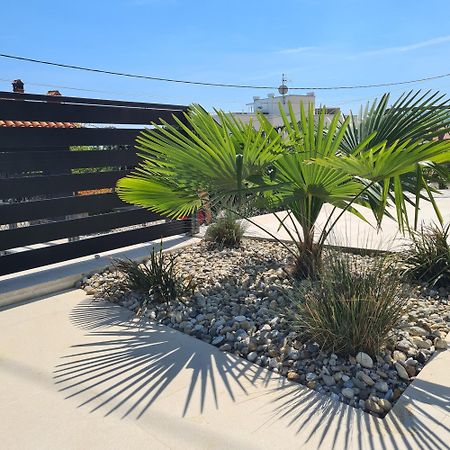Villa Adriatic, Apartment Chiara With Sea View And Heated Swimming Pool, Free Private Parking, Ičići Buitenkant foto
