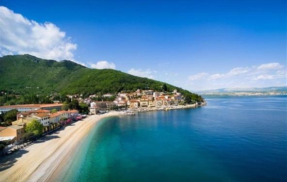 Villa Adriatic, Apartment Chiara With Sea View And Heated Swimming Pool, Free Private Parking, Ičići Buitenkant foto